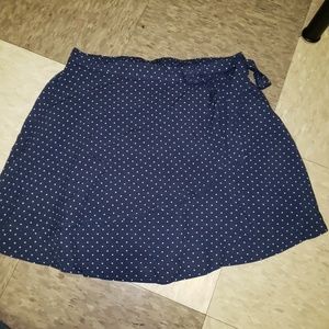 Short Polka Dot Skirt (Medium)